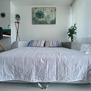modern-well-equipped-4-ppl-condo-5-min-beach-walk.hotels-in-barranquilla.com/
